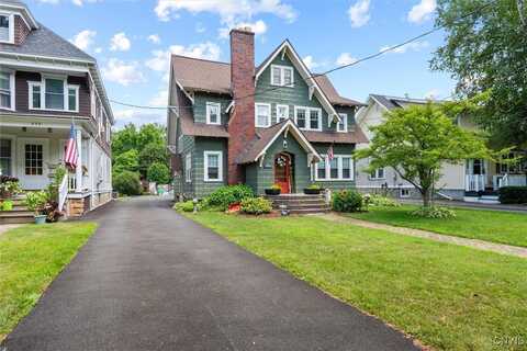 561 Main Street, Oneida, NY 13421