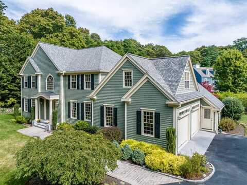 5 Pine Street, Sandwich, MA 02563