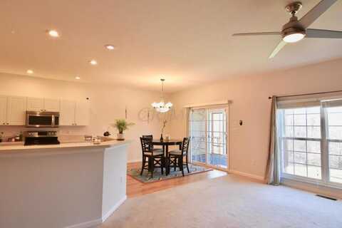 674 Spring Valley Drive, Lewis Center, OH 43035