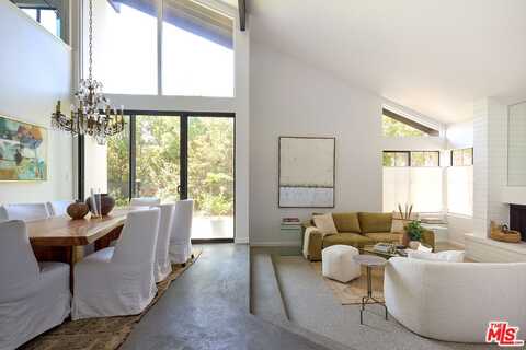 10862 Garland Dr, Culver City, CA 90232