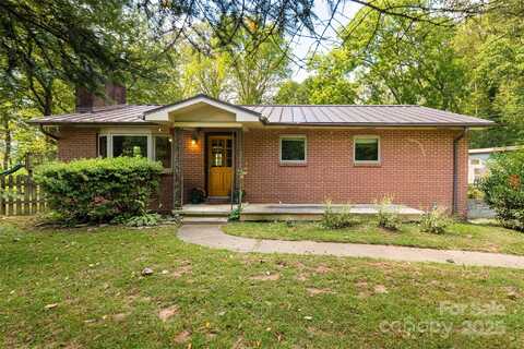 40 Governors View Road, Asheville, NC 28805