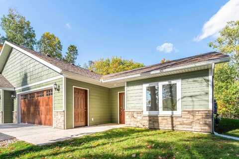 1804 Rice Lake Rd, Duluth, MN 55811