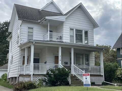 516 High Avenue E, Oskaloosa, IA 52577
