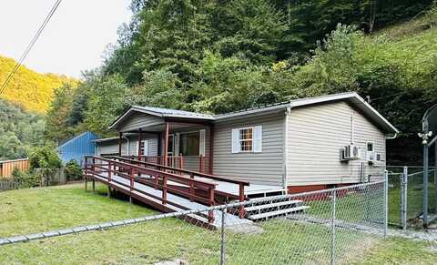 215 Mink Branch, Craynor, KY 41635