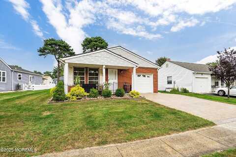 165 Pulaski Boulevard, Toms River, NJ 08757