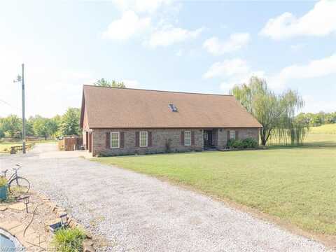 1820 Oak Grove RD, Van Buren, AR 72956