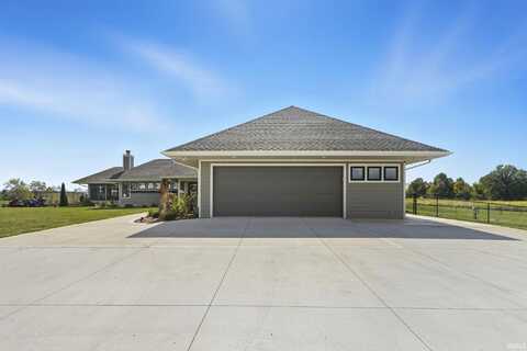 9372 Garman Road, Leo, IN 46765