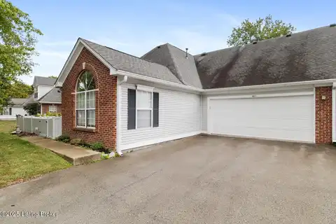 3011 Parkstone Ct, Louisville, KY 40241