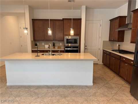 117 Ibiza Lake Drive, Henderson, NV 89011