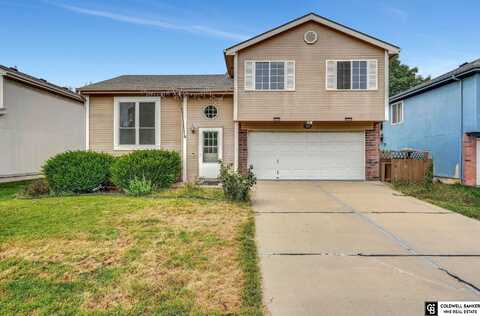 6810 N 116th Circle, Omaha, NE 68164