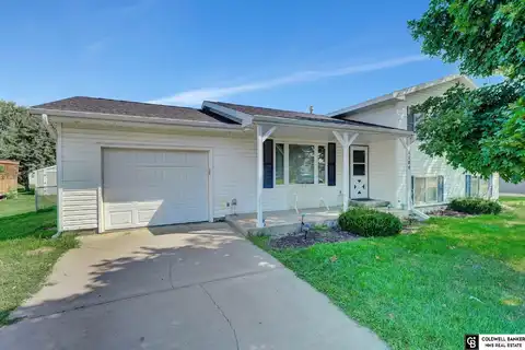 1104 E Nebraska Avenue, Grand Island, NE 68801