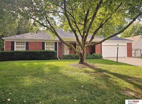 1211 S 5th Avenue, Beatrice, NE 68310
