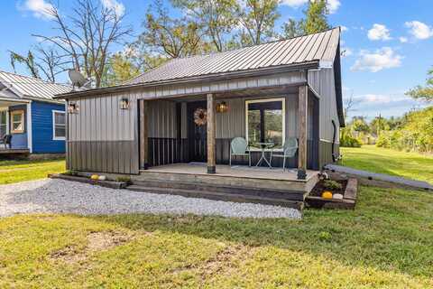 630 W North Street, Mountain Grove, MO 65711