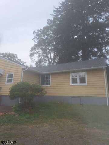 106 Mount Horeb Rd, Warren, NJ 07059