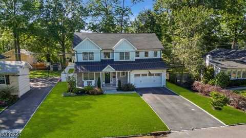 37 Wade Dr, Summit, NJ 07901