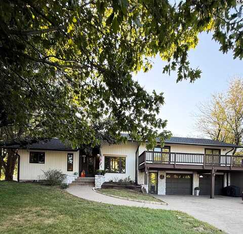 714 S Willison Rd, Hutchinson, KS 67501