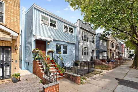 136 CLARKE AVE, JC, West Bergen, NJ 07304