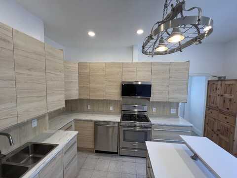 285 PACIFIC AVE, JC, Bergen-Lafayett, NJ 07304