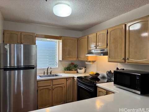 95-1050 Makaikai Street, Mililani, HI 96789