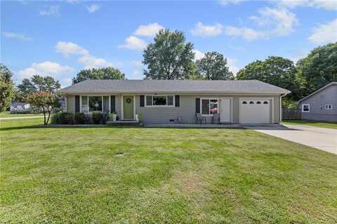 201 S 8th Street, Louisburg, KS 66053