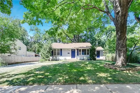 8530 Grandview Lane, Overland Park, KS 66212