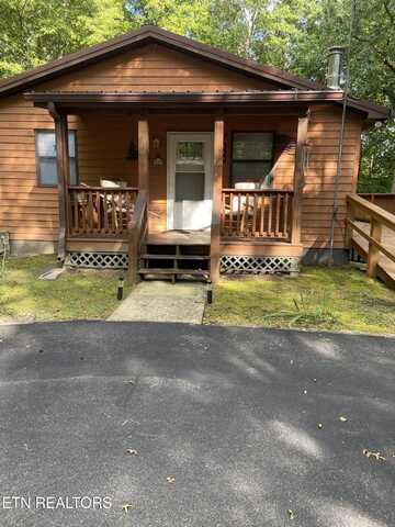 1729 Huckleberry Rd, Monterey, TN 38574