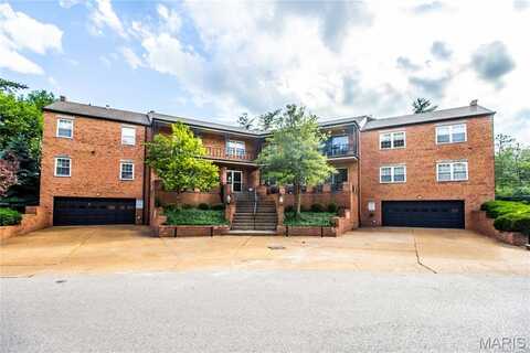 8166 Whitburn Drive, Clayton, MO 63105