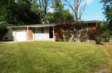 10230 Green Valley Drive, Saint Louis, MO 63136