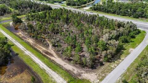 810 Fabian Cir, Fort Myers, FL 33913