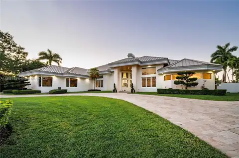 3425 Saddlebrook Ln, Weston, FL 33331