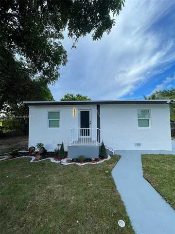 775 NW 142nd St, Miami, FL 33168