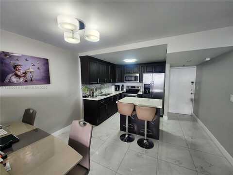 1825 W 44th Pl, Hialeah, FL 33012