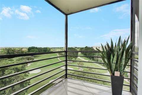 1100 Saint Charles Pl, Pembroke Pines, FL 33026