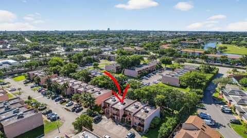 27 Madrid Ln, Davie, FL 33324