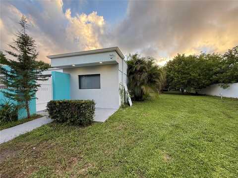 341 S 23rd Way S, West Palm Beach, FL 33406