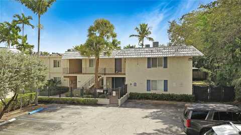 8617 SW 68th Ct, Pinecrest, FL 33156