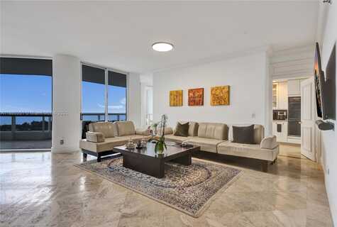 21150 Point Pl, Aventura, FL 33180