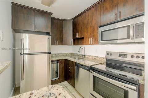7130 NW 179th St, Hialeah, FL 33015