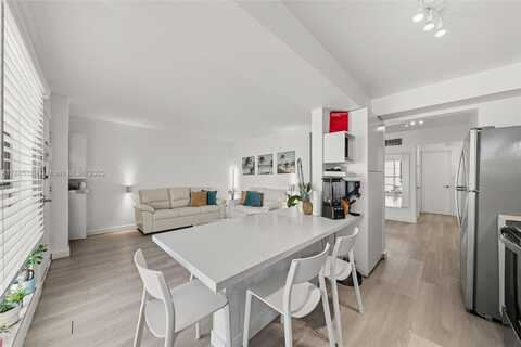 1340 Lincoln Rd, Miami Beach, FL 33139