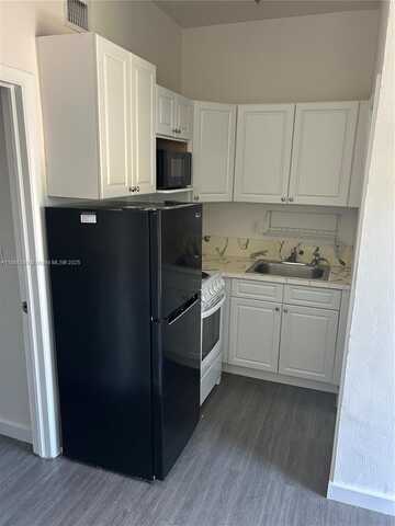 10296 SW 175th St, Miami, FL 33157
