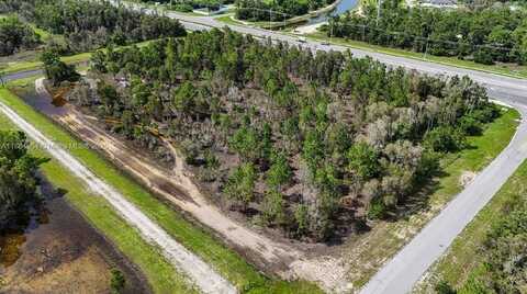 808 Fabian Cir, Fort Myers, FL 33913