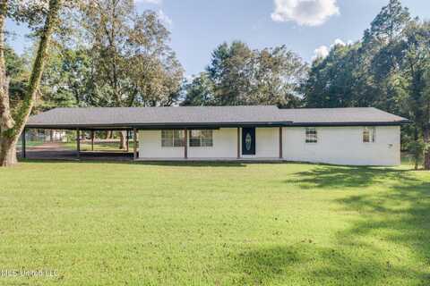 502 W Border Avenue, Wiggins, MS 39577