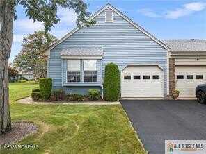16 Alexander Hamilton Court, Monroe, NJ 08831