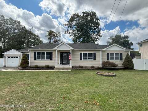 421 Springfield Avenue, Pine Beach, NJ 08741