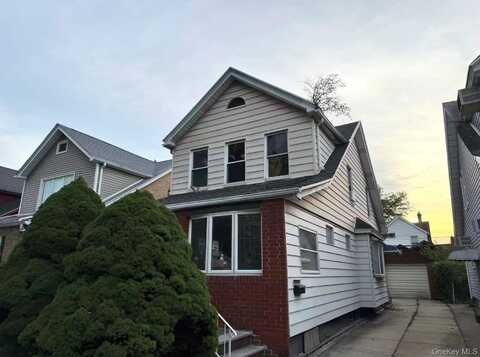 9130 71st Road, Forest Hills, NY 11375
