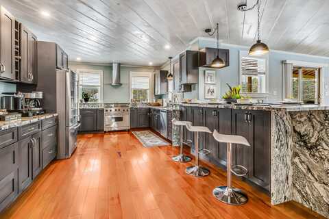 11 Depot Road, Eliot, ME 03903