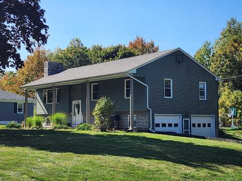 14 Fuller Drive, Winslow, ME 04901