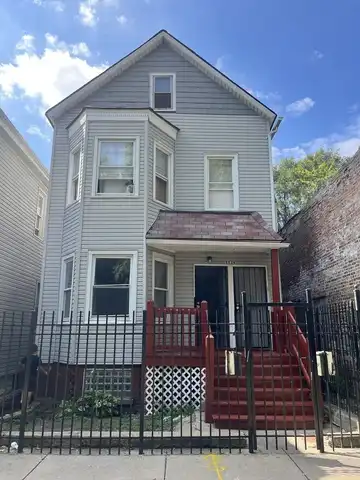8834 S Exchange Avenue, Chicago, IL 60617