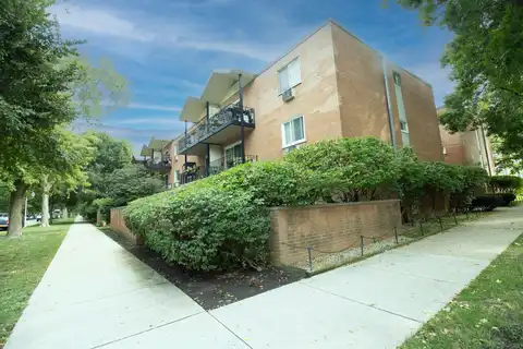 1545 W Chase Avenue, Chicago, IL 60626