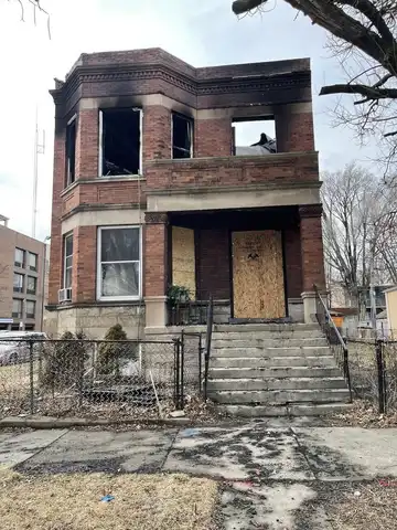 5658 S Hermitage Avenue, Chicago, IL 60636